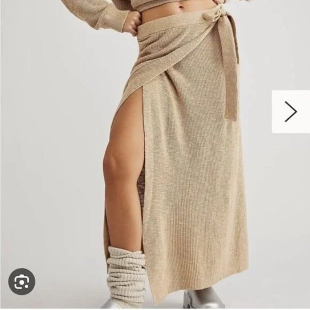 Free people Beach Brown Knit Crochet Wrap Skirt Size M